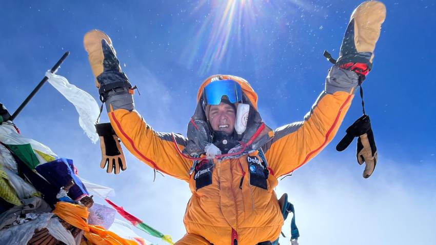 Περήφανοι για το παλικάρι μας: Στην κορυφή του κόσμου στο Έβερεστ στα 8.848 μέτρα ο Μάριος Γιαννάκου