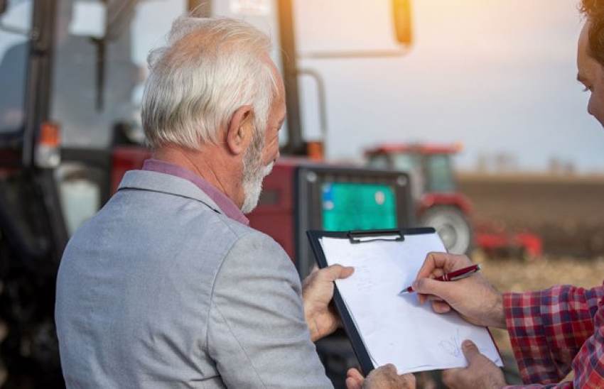 Απαλλαγή ΦΠΑ σε Ομάδες Παραγωγών και παράταση στην αλλαγή καταστατικών Συνεταιρισμών