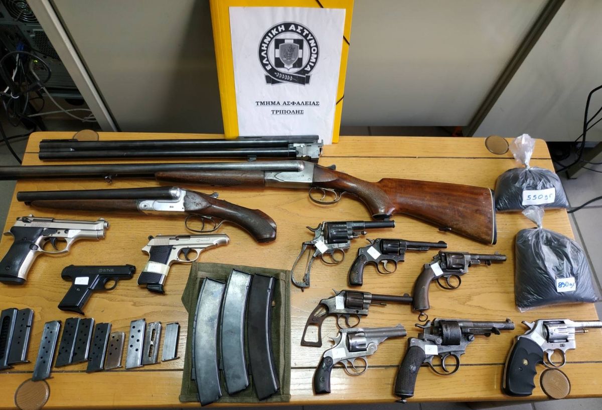 Συνελήφθη 66χρονος με οπλοστάσιο στη κατοχή του