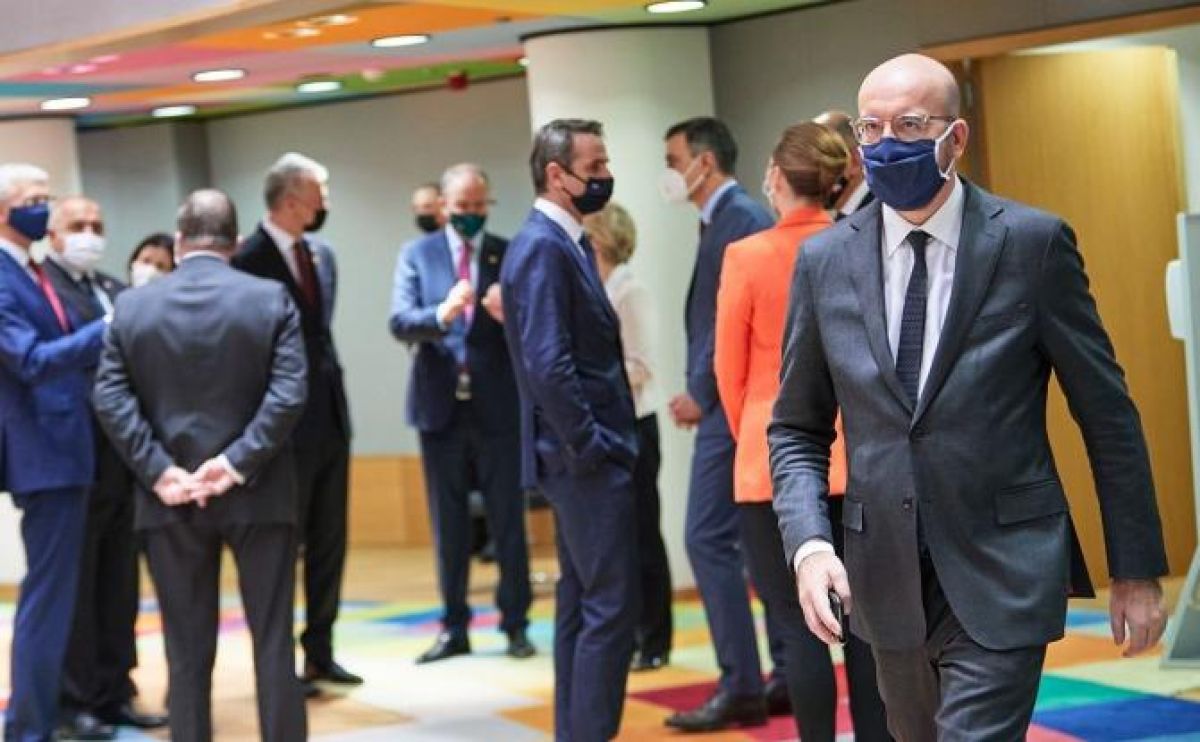 ΕΕ: Εμπόδια στην προώθηση του πιστοποιητικού εμβολιασμού
