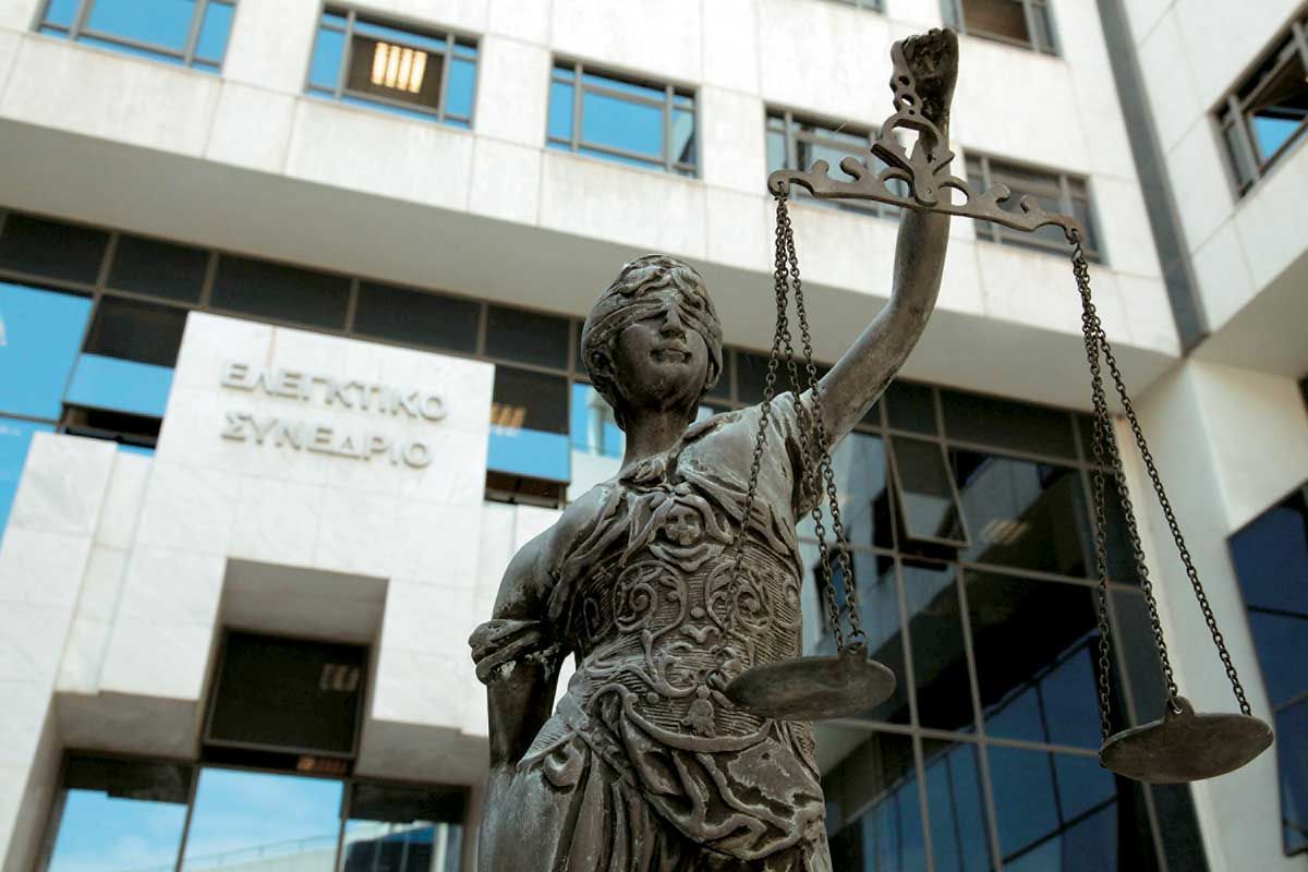 Αναδρομικά 60 μηνών στο Δημόσιο με αποφάσεις «σταθμούς»