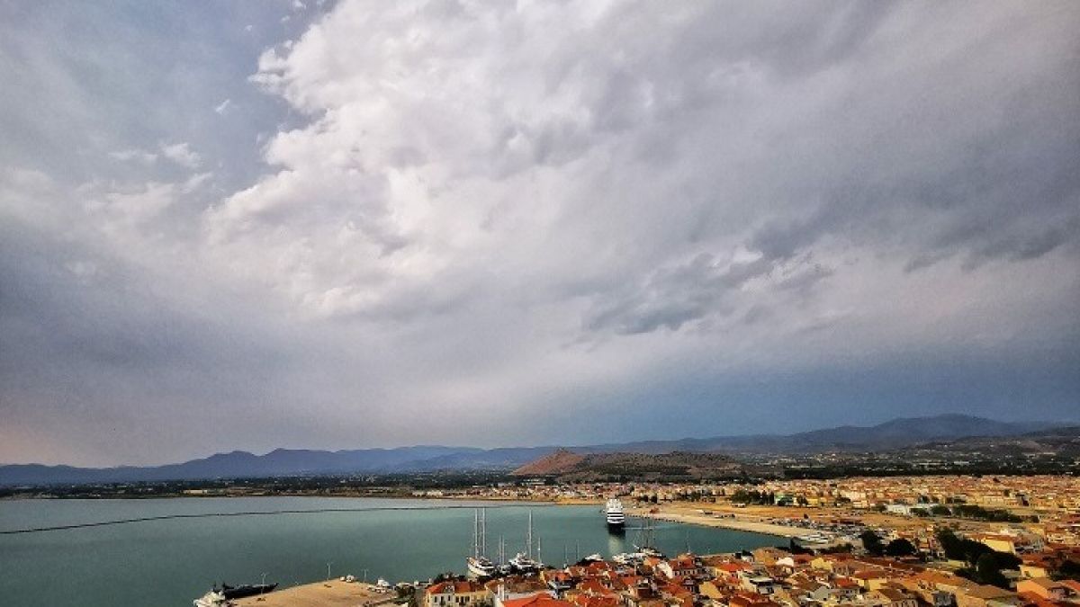 Καιρός: Πτώση της θερμοκρασία το Σάββατο – Άνεμοι έως 6 μποφόρ στο Αιγαίο