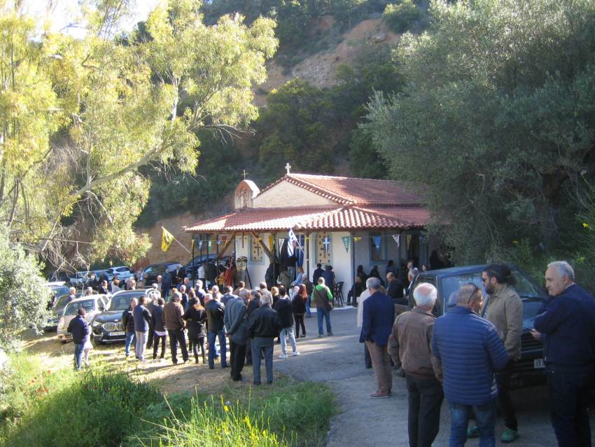 Η «Παναΐτσα» του Κοκκινόβραχου και το Μοναστηράκι της