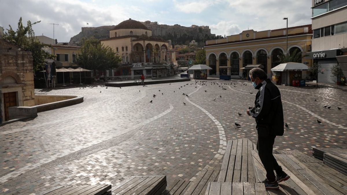 Lockdown: Χαλάρωση των μέτρων άμεσα εξετάζει η κυβέρνηση - Την Παρασκευή οι ανακοινώσεις