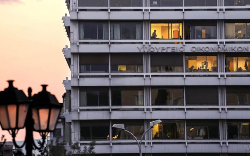 Φορολογική ενημερότητα: Διάταξη – «ανάσα» για χιλιάδες οφειλέτες του Δημοσίου