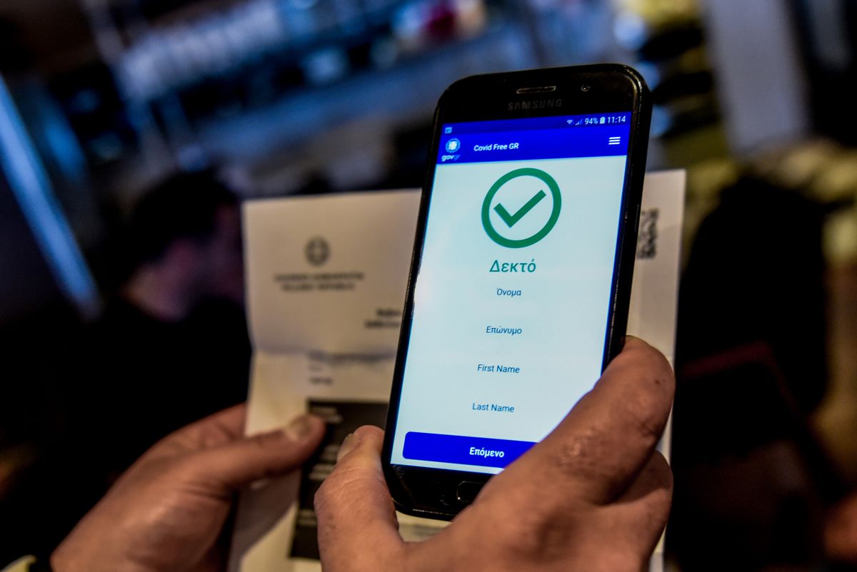 Επίσημη επιβεβαίωση για το τέλος στο πιστοποιητικό εμβολιασμού -Προσεχώς ανεμβολίαστοι ελεύθερα σε κλειστούς χώρους