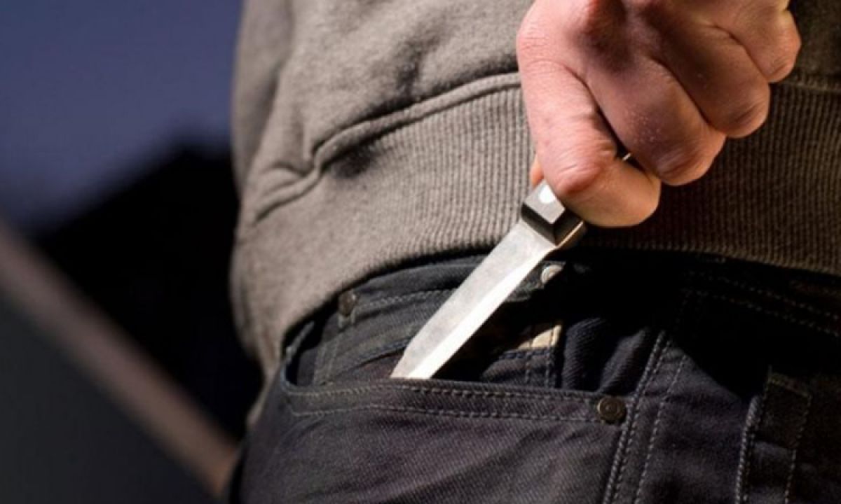 Αθήνα: Μανιακός κυκλοφορεί και μαχαιρώνει γυναίκες στα Πατήσια