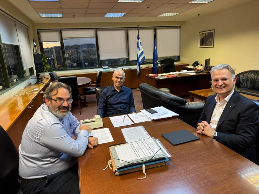 Συνάντηση του Περιφερειάρχη Πελοποννήσου Δημήτρη Πτωχού με τον Υφυπουργό Περιβάλλοντος και Ενέργειας Νίκο Ταγαρά