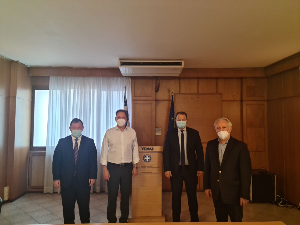 Σύσκεψη βουλευτών με Σπ. Λιβανό για την κλημεντίνη