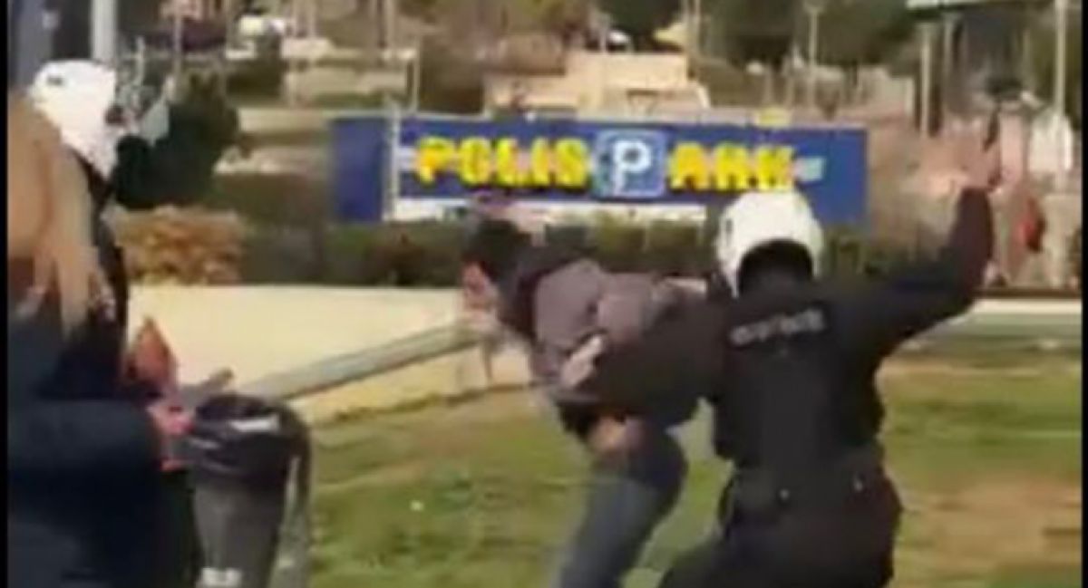«Πυρ ομαδόν» κατά της κυβέρνησης για την αστυνομική βία στη Νέα Σμύρνη