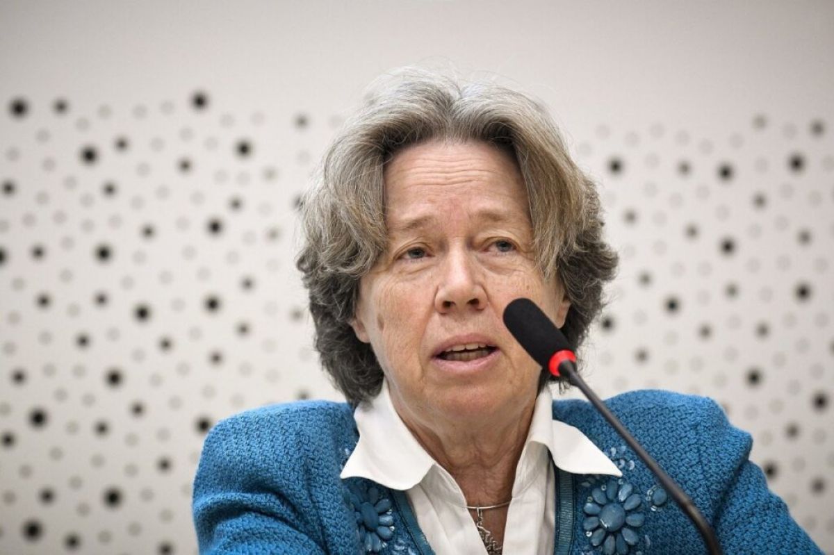 «Βόμβα» Λινού: «Υπάρχει και άλλο εμβόλιο με τις παρενέργειες του AstraZeneca στις γυναίκες»