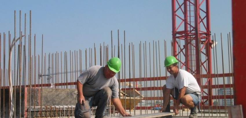 Λείπουν 200.000 εργαζόμενοι στις κατασκευές