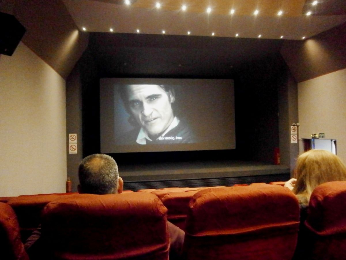 Γράφει ο Β. Μητράκος: Οι κινηματογράφοι της Σπάρτης CINEMA CENTER : «Ο Τελευταίος των Μοϊκανών»