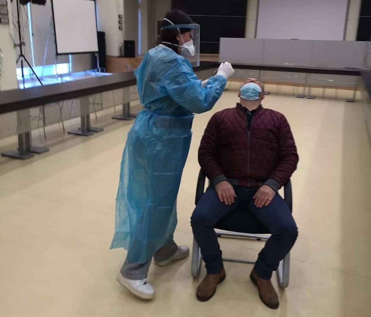 Διενέργεια δειγματοληπτικού τεστ για τον COVID 19 στο Διοικητήριο Π.Ε. Λακωνίας   