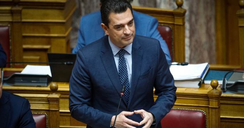 Σκρέκας: Μόνο οι δημόσιοι και δημοτικοί οργανισμοί ύδρευσης είναι πάροχοι νερού