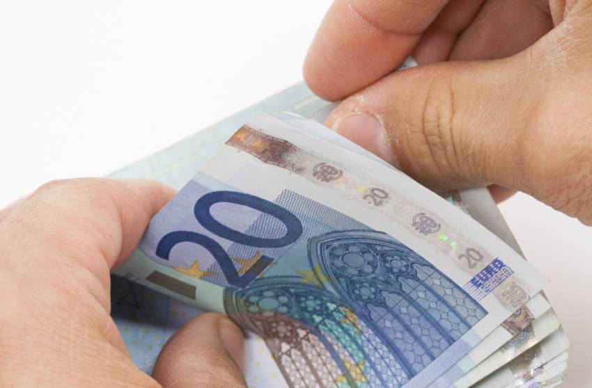 Τι καταβάλλεται και πότε από e-ΕΦΚΑ, ΔΥΠΑ και ΟΠΕΚΑ – Αναλυτικά οι πληρωμές