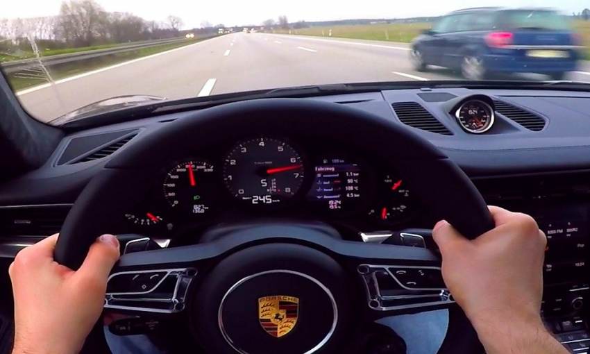 ΕΕ: Υποχρεωτική εγκατάσταση καμερών στα ΙΧ για να ανιχνεύουν την κούραση του οδηγού