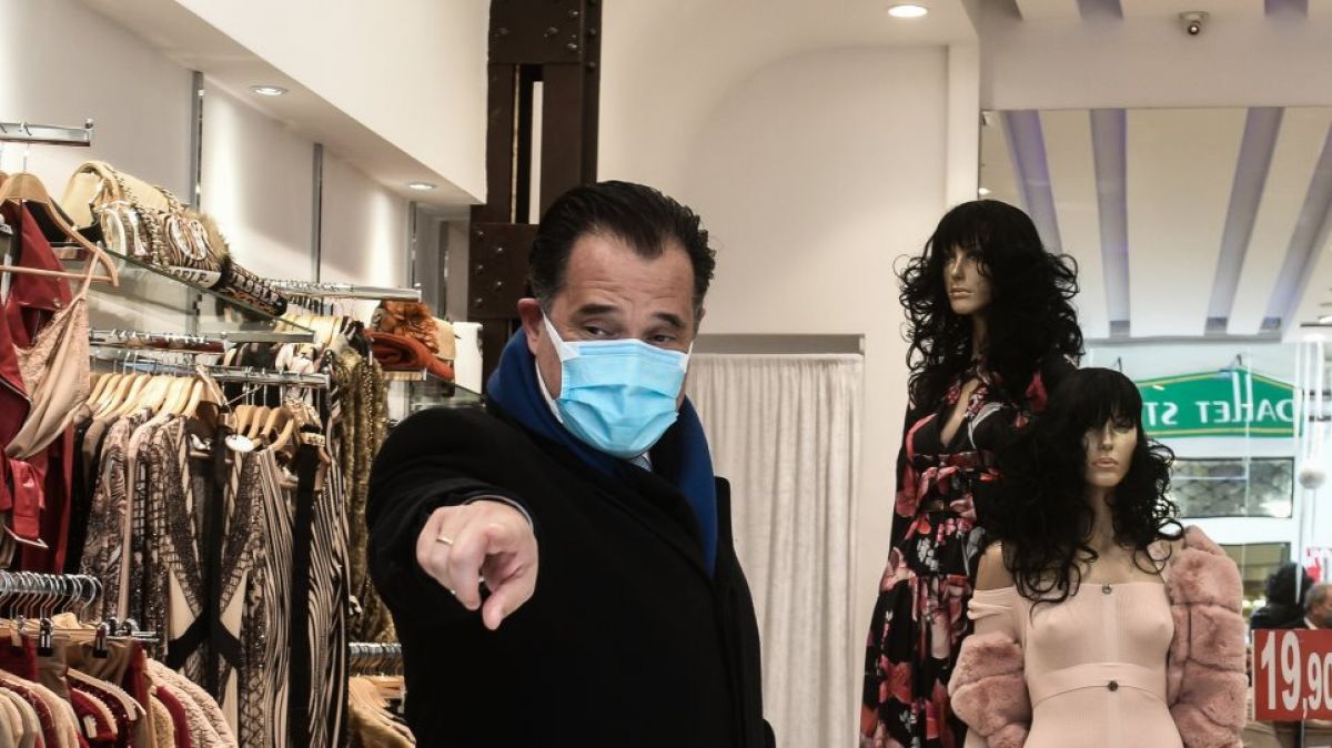 Γεωργιάδης: Δεν θα διστάσουμε για ολικό lockdown - Να συνηθίσουμε ότι θα ανοίγουμε και θα κλείνουμε