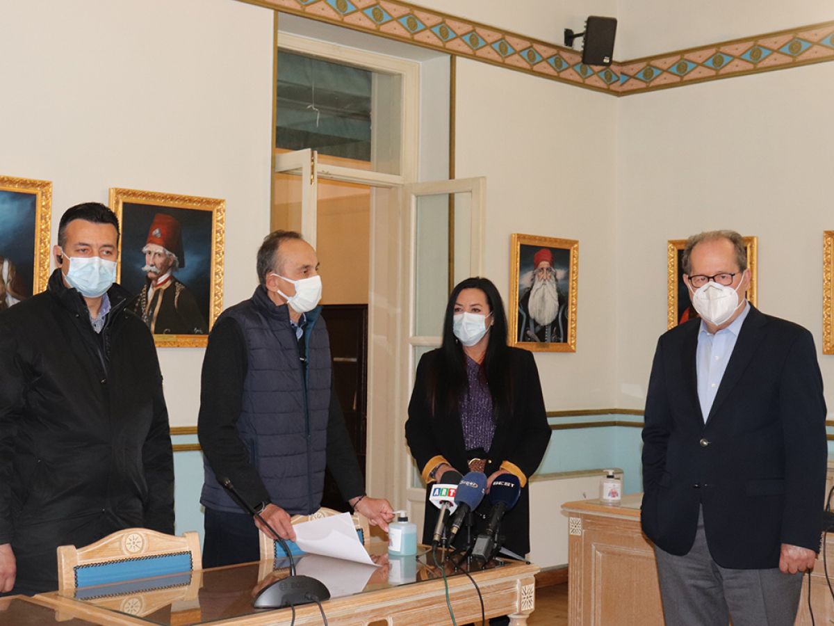 Συνάντηση Περιφερειάρχη με εκπροσώπους Σχολών Οδηγών Πελοποννήσου