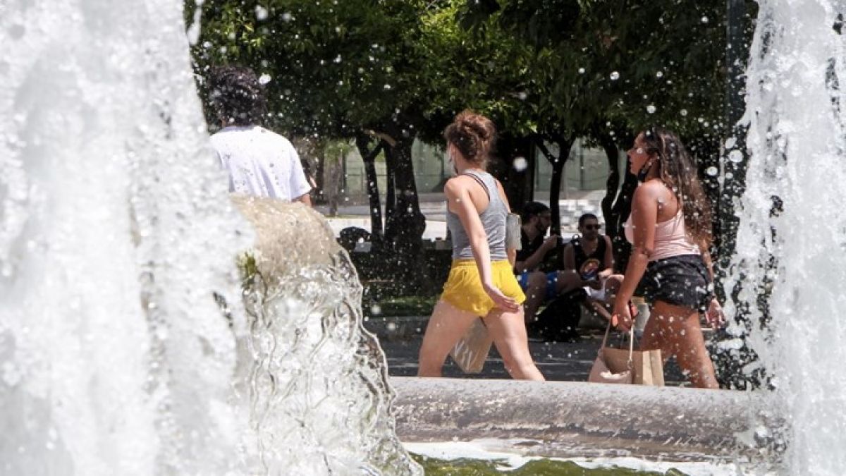 Καιρός: Σε "κλοιό" καύσωνα η χώρα σήμερα - Πού θα δείξει 41 βαθμούς το θερμόμετρο