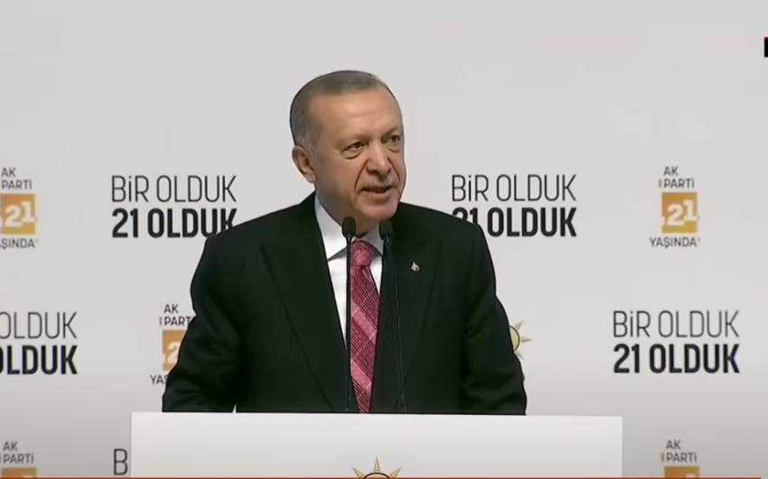 Δημοσκοπήσεις: Πιθανότητες για νίκη Ερντογάν από τον πρώτο γύρο