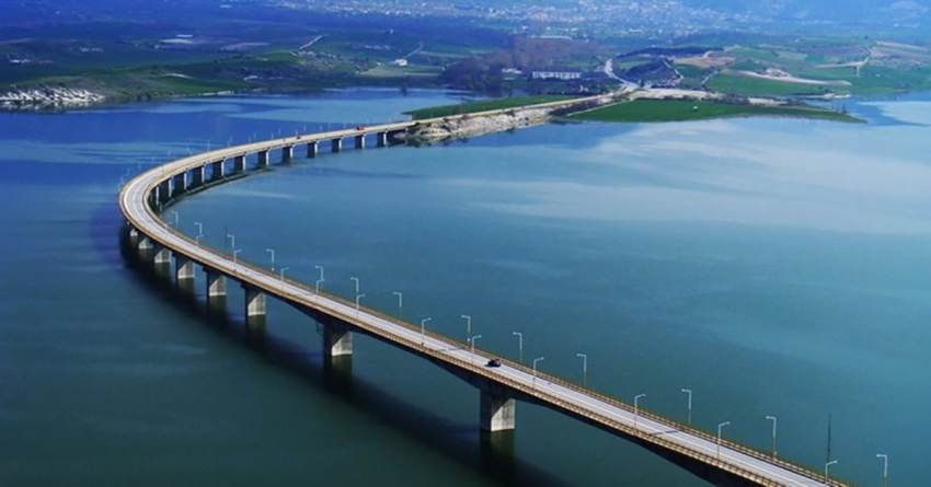 Απαγόρευση κυκλοφορίας για όλα τα οχήματα στη γέφυρα Σερβίων