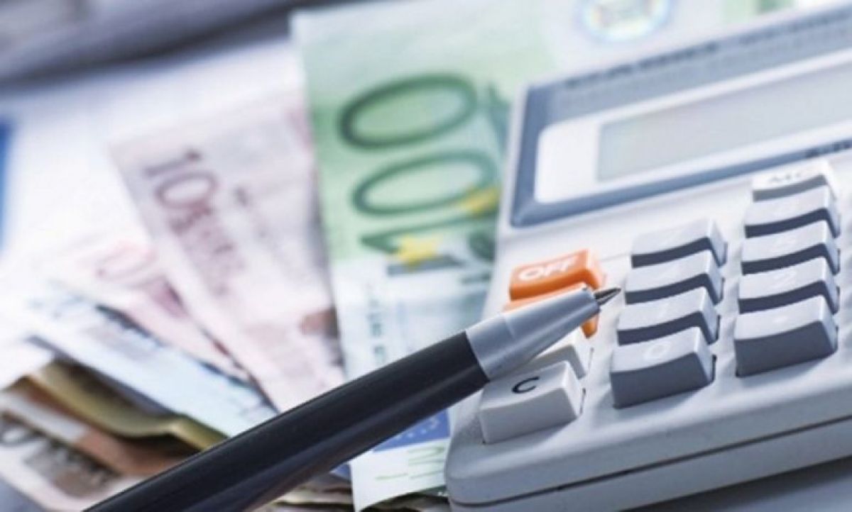 Σκυλακάκης: Ποιους αφορά η «Επιστρεπτέα» -Τι ισχύει με τους «κόφτες»
