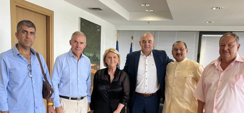 Εργάτες γης: Συνεχίζονται οι προσπάθειες Δαβάκη για την αντιμετώπιση του προβλήματος