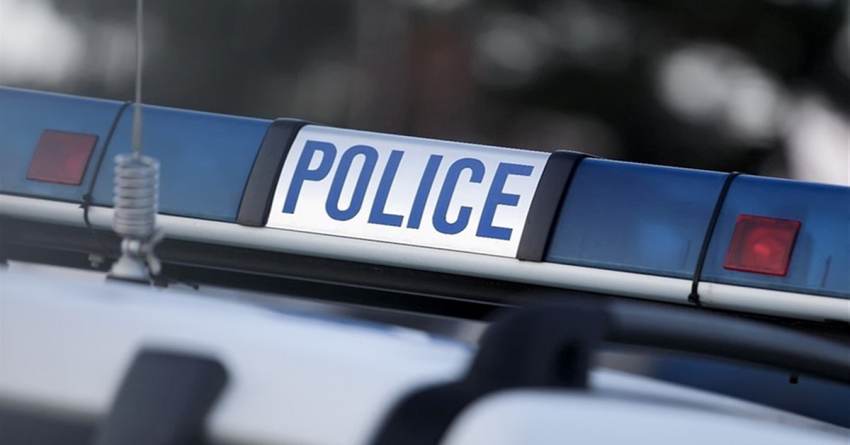 Σύλληψη 19χρονου - Κυκλοφορούσε με σουγιά και τσεκούρι!