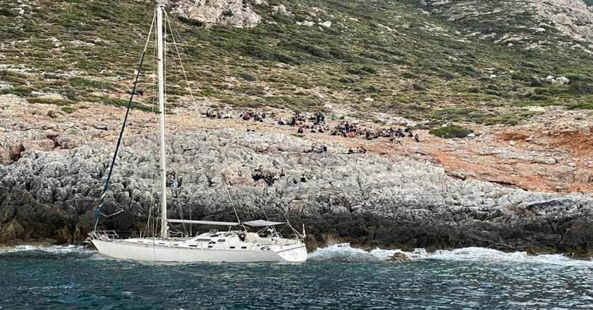 Λακωνία: Το Λιμενικό απεγκλώβισε 111 μετανάστες από βραχώδη περιοχή στο Ακρωτήρι Μαλέα - Βιντεο