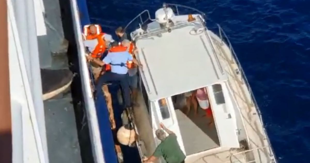 Εισροή υδάτων στο Ι/Φ σκάφος “ΑΙΝΑ” σημαίας Φιλανδίας στο Γύθειο