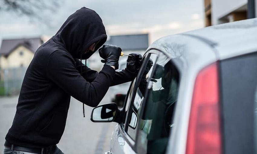 Εξιχνίαση μίας (1) περίπτωσης κλοπής στην Σπάρτη.