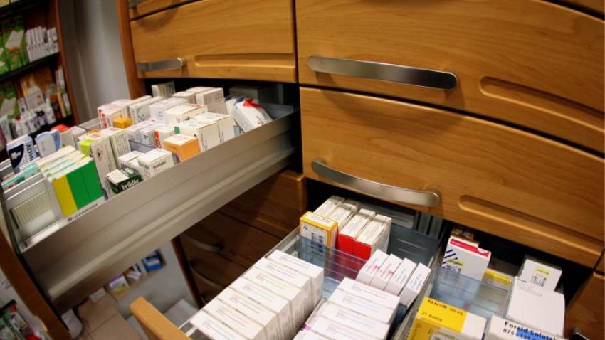 Φάρμακα: Η απόφαση Άδωνι με πλαφόν 3 ευρώ στη συμμετοχή