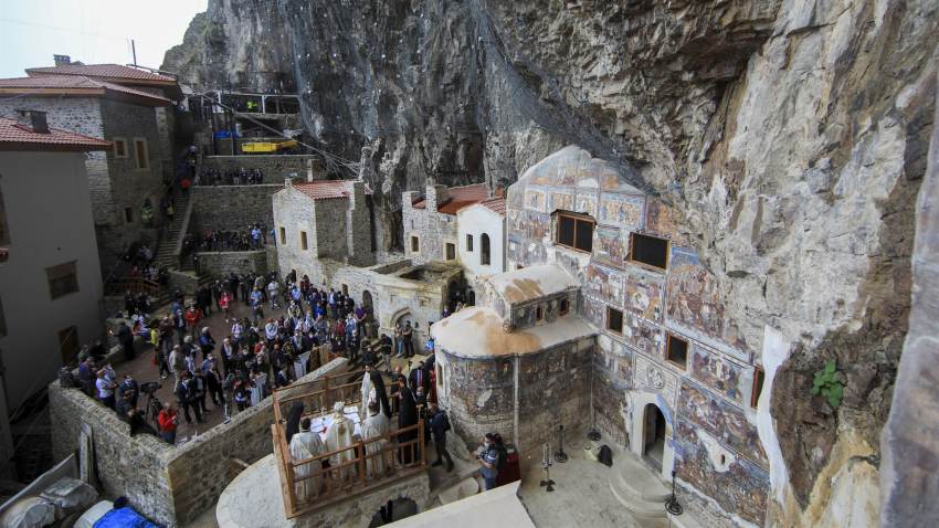 Η ανηφορική επιστροφή στην Παναγία Σουμελά