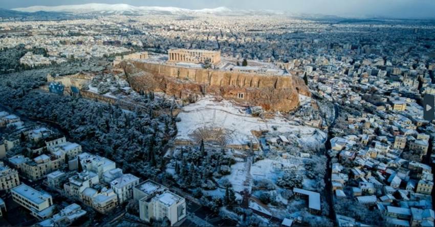 Κακοκαιρία Barbara: Μέχρι και την Τετάρτη η επέλασή της