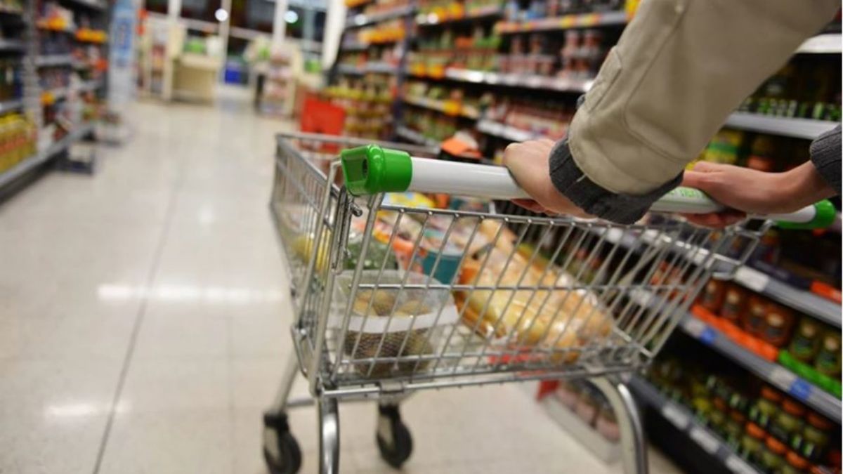 Γερμανία: «Προμηθευτείτε τρόφιμα και υγρά για 10 ημέρες!» -Αναλυτικά η λίστα που έδωσε η υπουργός Εσωτερικών