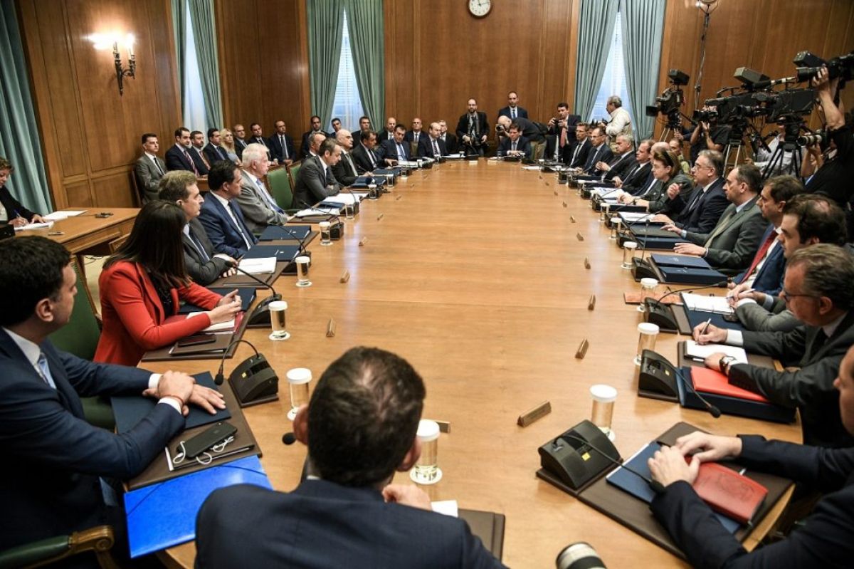 Ανασχηματισμός: Εκτός τέσσερις υπουργοί – Ποιοι έρχονται (ονόματα)