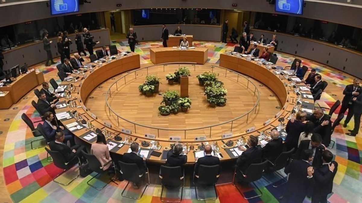 Οι «27» για την πρόταση Μητσοτάκη: Ιατρικό και όχι ταξιδιωτικό το πιστοποιητικό εμβολιασμού