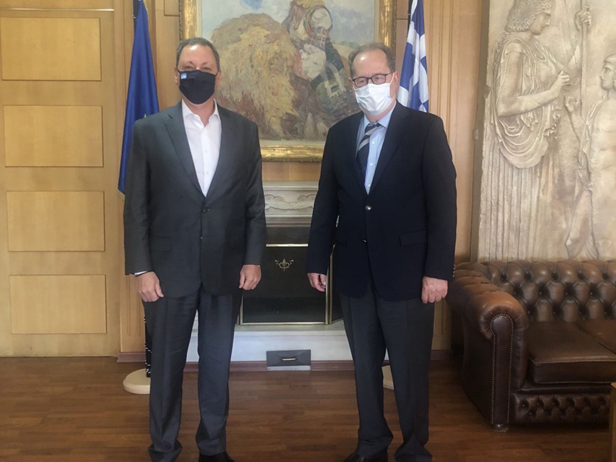 Σύσκεψη στο ΥπΑΑΤ για την ΠΟΠ “ελιά Καλαμάτας”