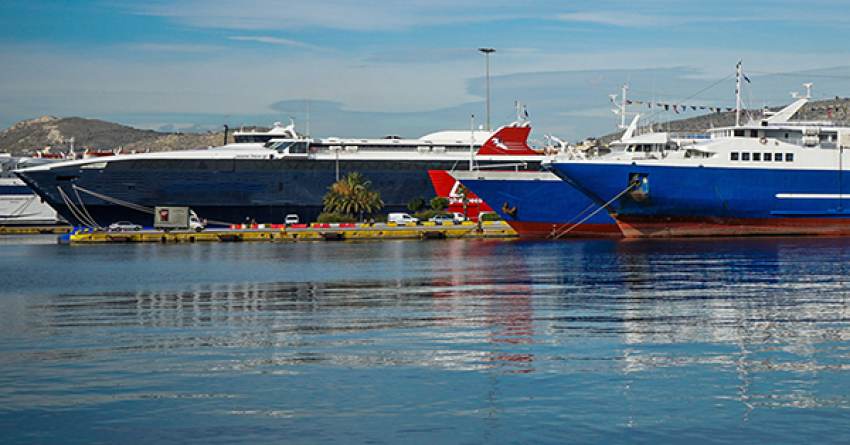 Τι θα συζητηθεί σήμερα στο Μαξίμου για τις τιμές των ακτοπλοϊκών εισιτηρίων