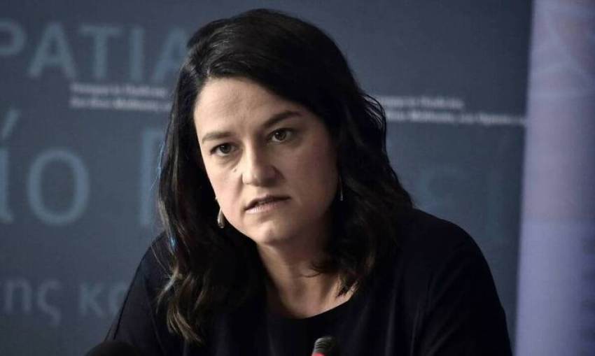 Τέλος στις συνδικαλιστικές άδειες των εκπαιδευτικών βάζει η Κεραμέως