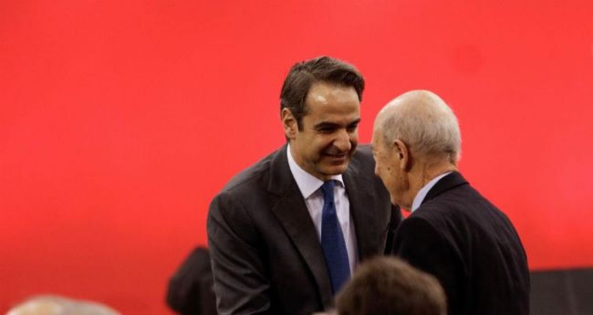 Ο Μητσοτάκης, ο Χρυσοχοΐδης, ο ανασχηματισμός και τα «ορφανά» του Σημίτη