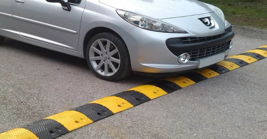 Επιτρέπονται τα «σαμαράκια» στους δρόμους;