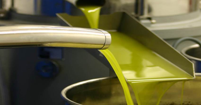 Έπιασε τα 5,26 το ελαιόλαδο στη Μεταμόρφωση, το Μάιο ξεμένουν Ιταλία, Ισπανία