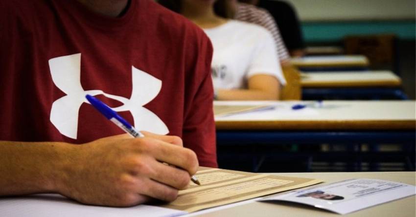 Πανελλαδικές 2023: Στα Αρχαία, Μαθηματικά και Βιολογία διαγωνίζονται την Τρίτη οι υποψήφιοι των ΓΕΛ
