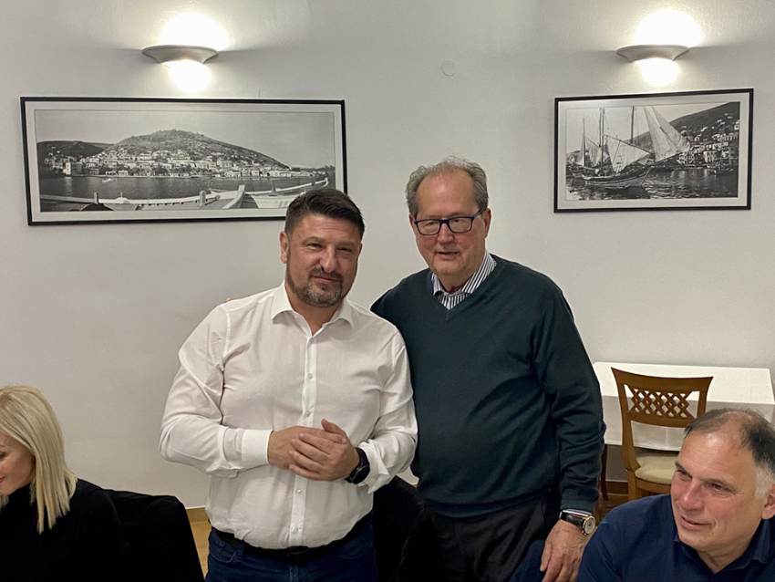 Συνάντηση του περιφερειάρχη Πελοποννήσου Π. Νίκα με τον υφΕΘΑ Ν. Χαρδαλιά στην διακλαδική άσκηση “Πύρανθος – Βαθύ 2023” στη Λακωνία