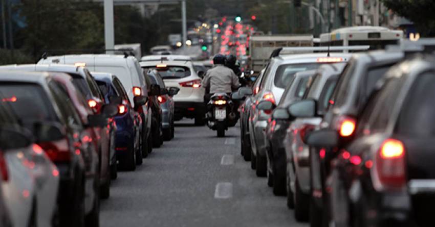 Τέλος οι σφήνες από τα μηχανάκια