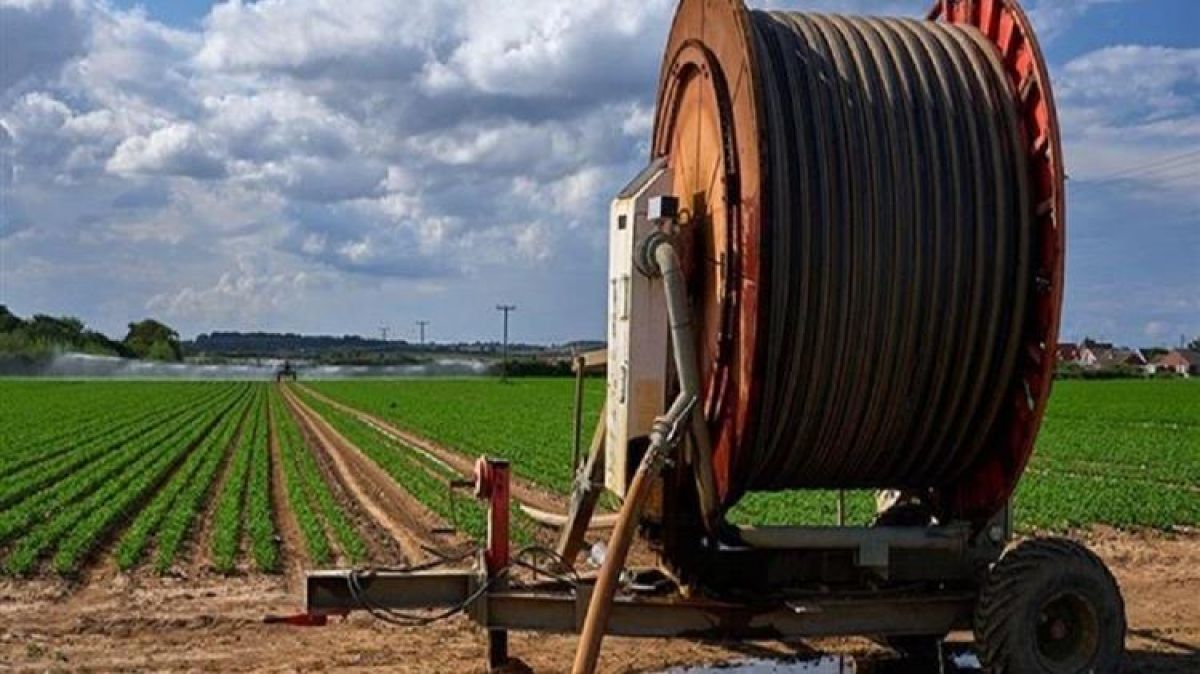 Εισπρακτικές εταιρίες απειλούν αγρότες ότι θα κόψουν το ρεύμα