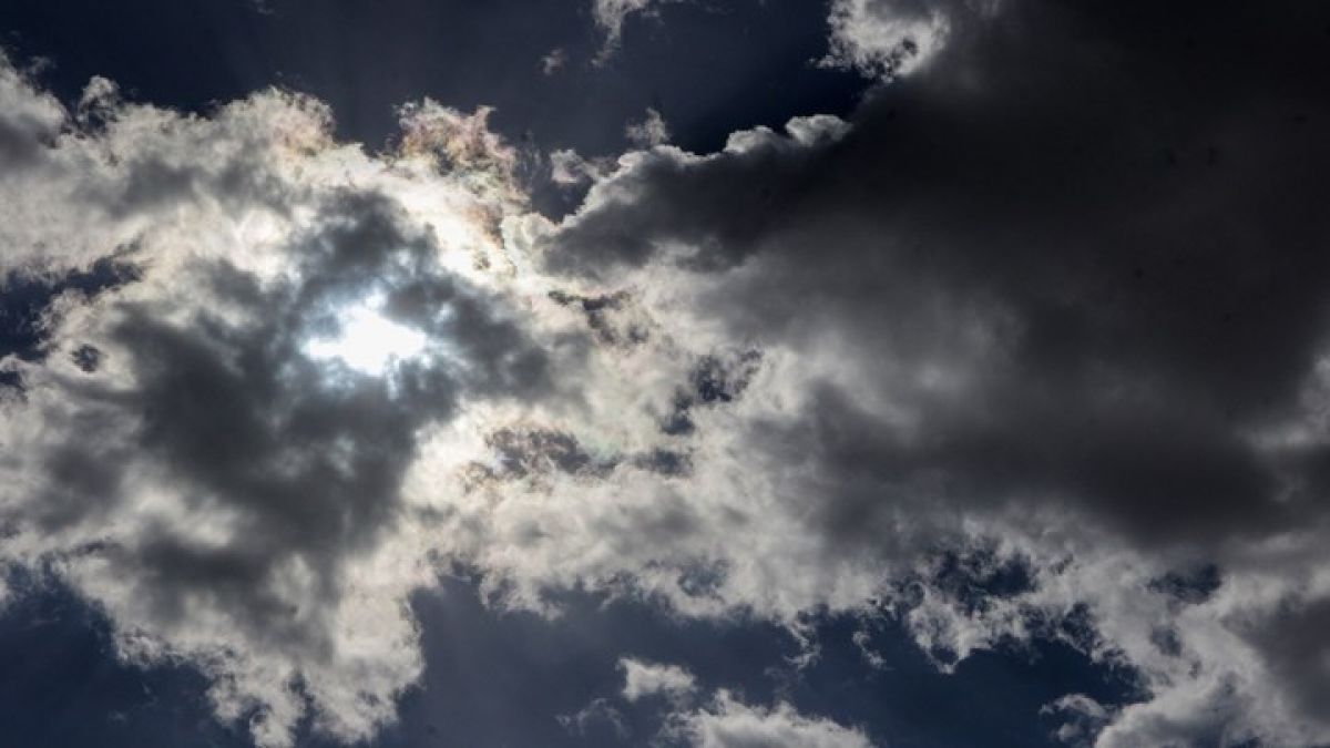 Αλλάζει το σκηνικό του καιρού - Σε ποιες περιοχές θα βρέξει σήμερα