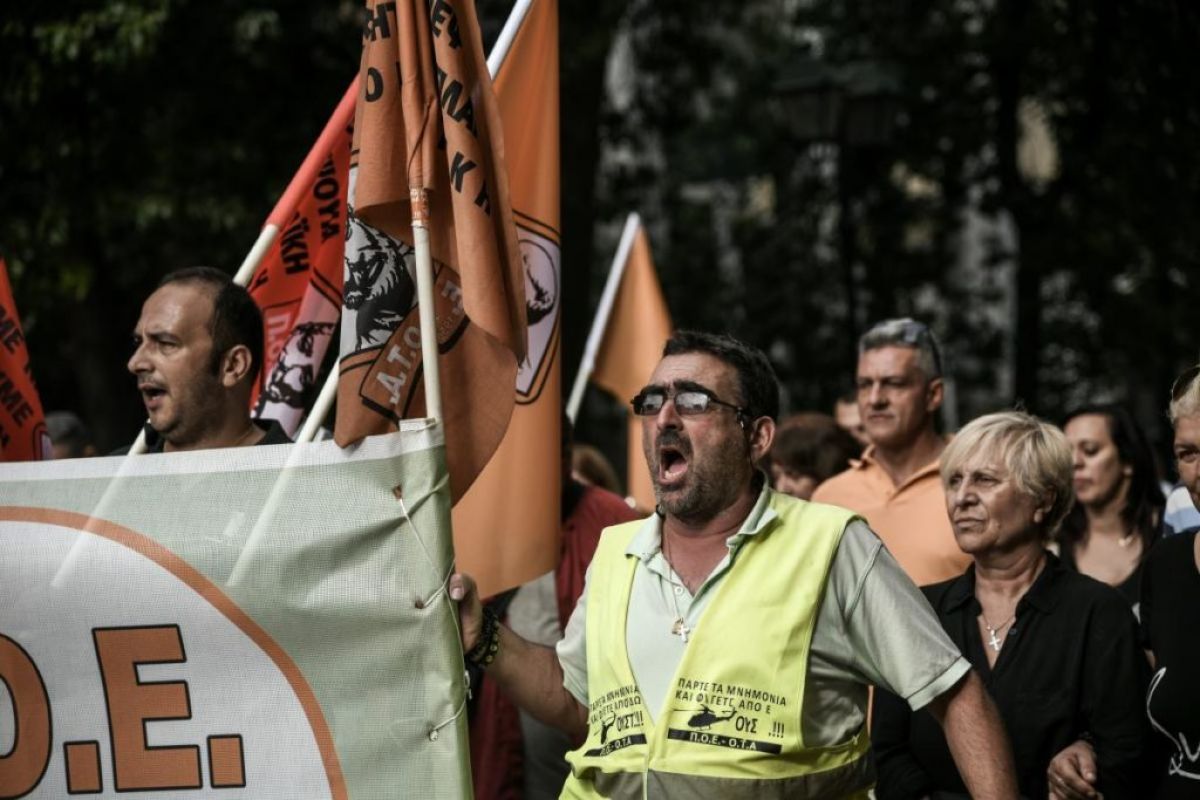 ΠΟΕ – ΟΤΑ: Προκήρυξε 24ωρη απεργία στο σύνολο των εργαζομένων στην Τοπική Αυτοδιοίκηση